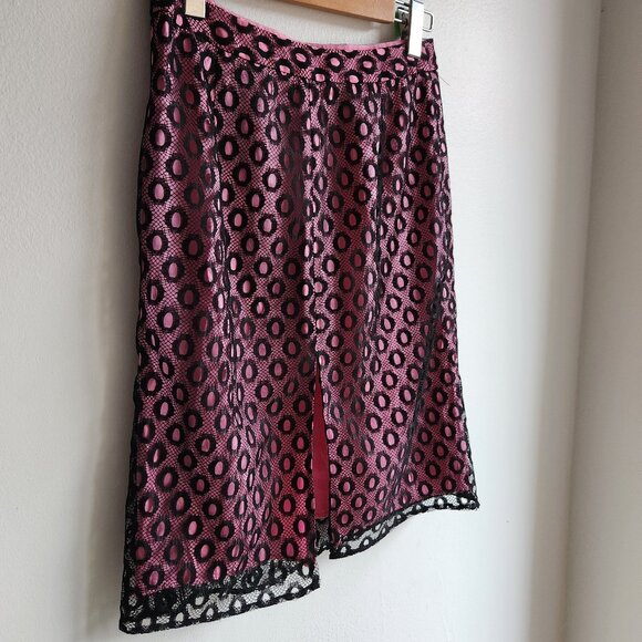 Milly of NY Pink Pencil Skirt with Black Openwork Lace - EUC - Sz 4 - Picture 11 of 16